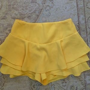 Zara ruffle yellow skort